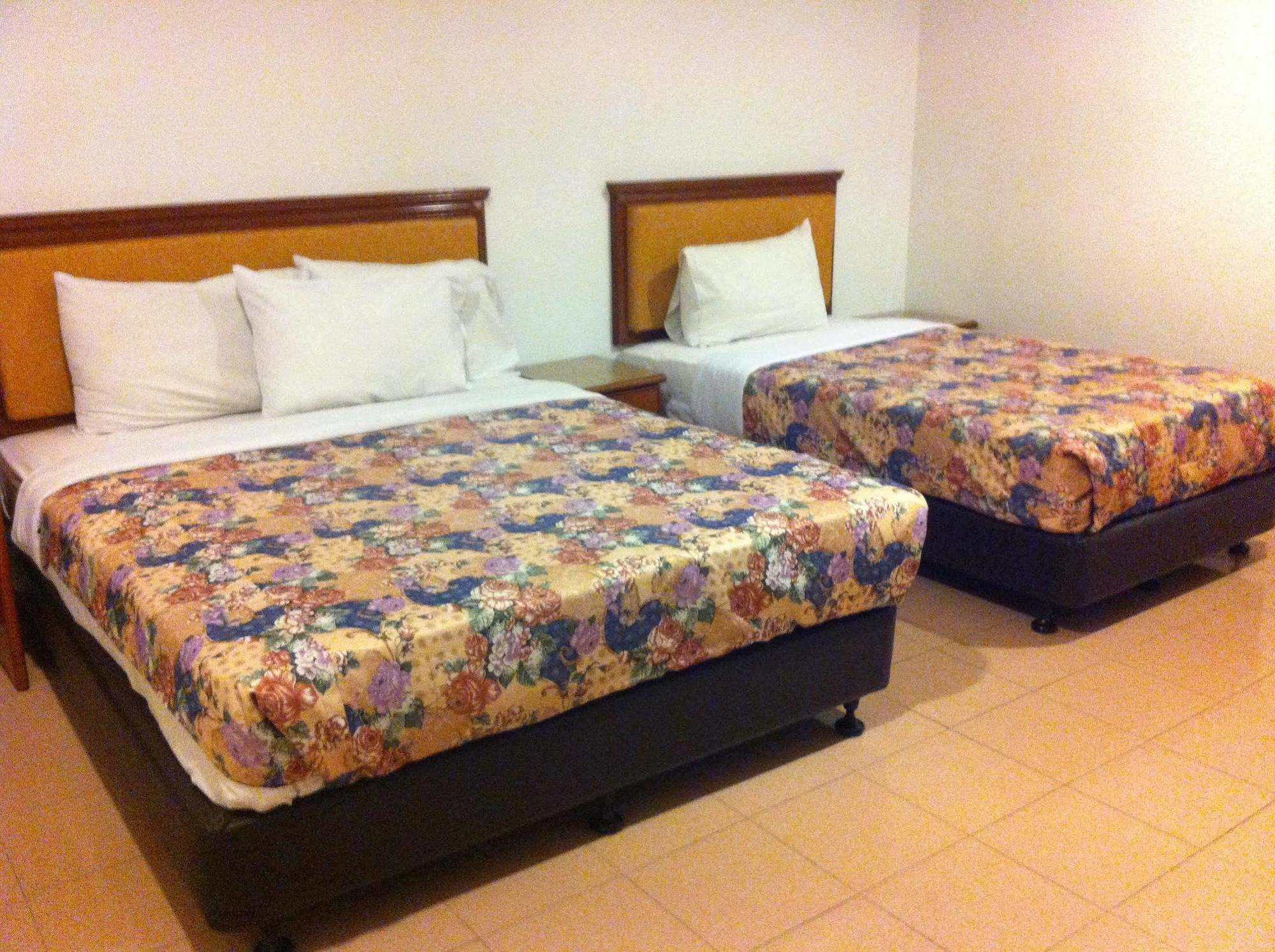 Hotel Home 88 Teluk Intan Zewnętrze zdjęcie