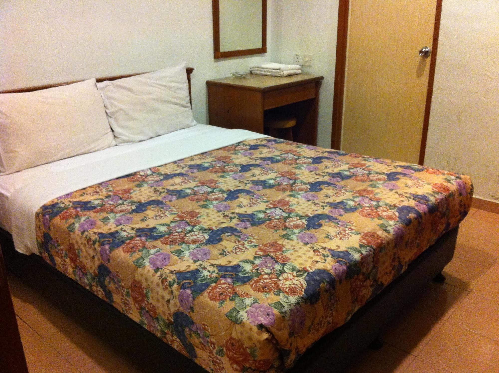 Hotel Home 88 Teluk Intan Zewnętrze zdjęcie